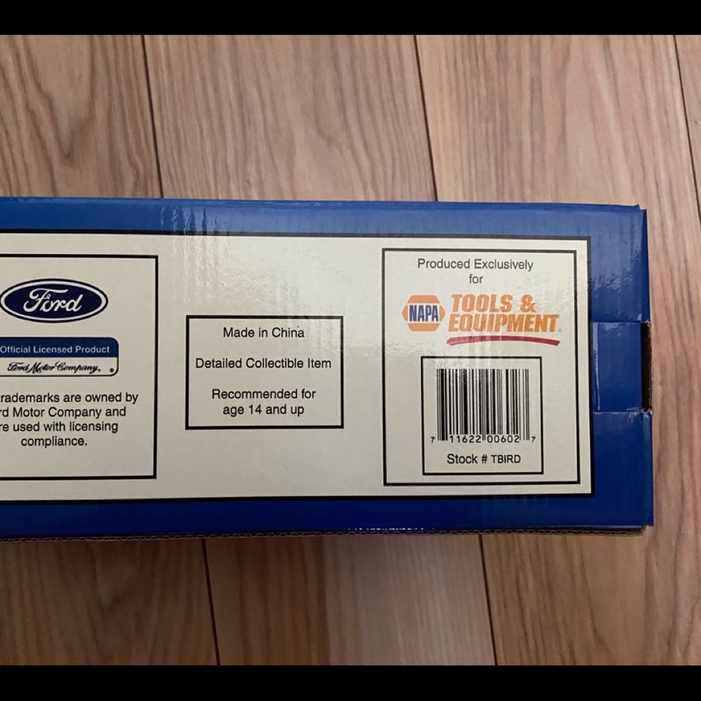 NAPA Ford Thunderbird Collectible Diecast Bank - Picture 3 of 3